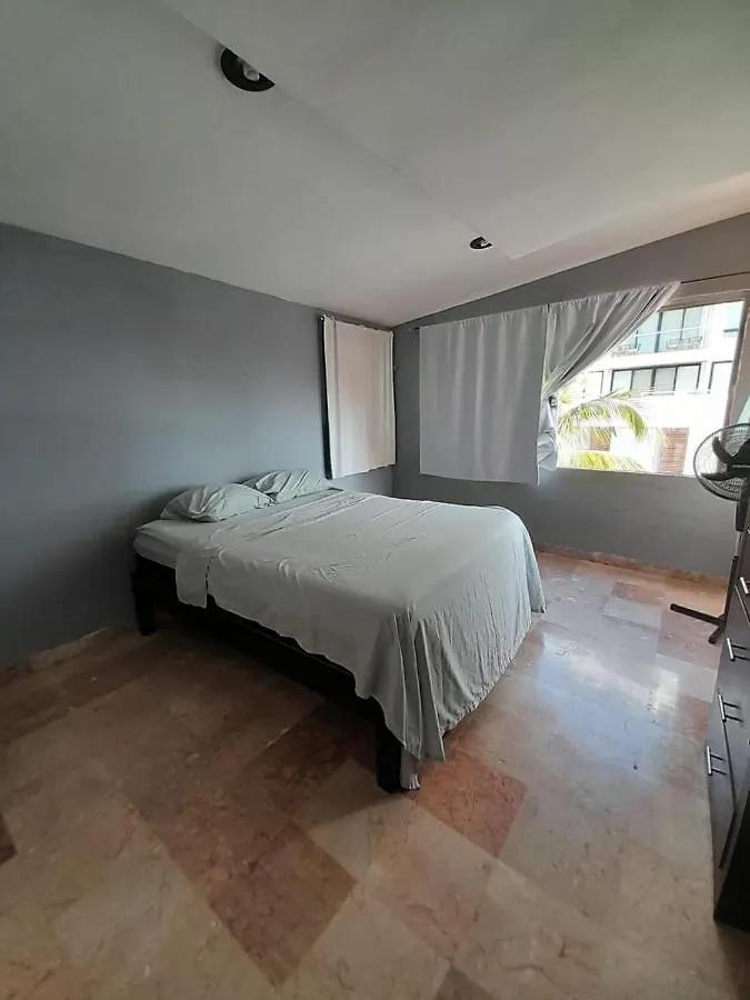 Large Penthouse On Lagoon, Fantastic Views, Across From Beach Cancun